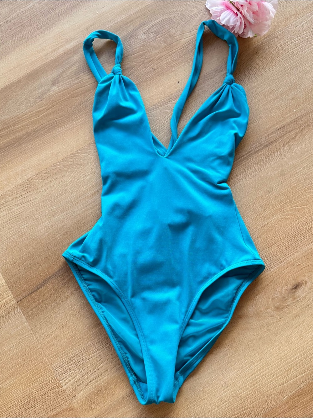 Robin Piccone Turquoise Blue One-Piece Swimsuit Sz 4 with Knotted Straps v neck
